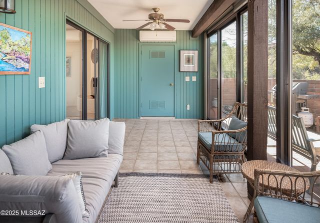 8665 N Coral Ridge Loop, Tucson, AZ 85704