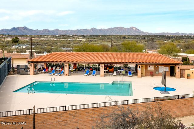 8665 N Coral Ridge Loop, Tucson, AZ 85704