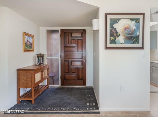 8665 N Coral Ridge Loop, Tucson, AZ 85704