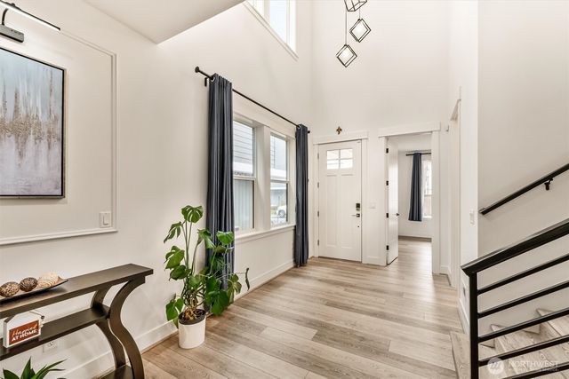 1760 246th Place NE, Sammamish, WA 98074