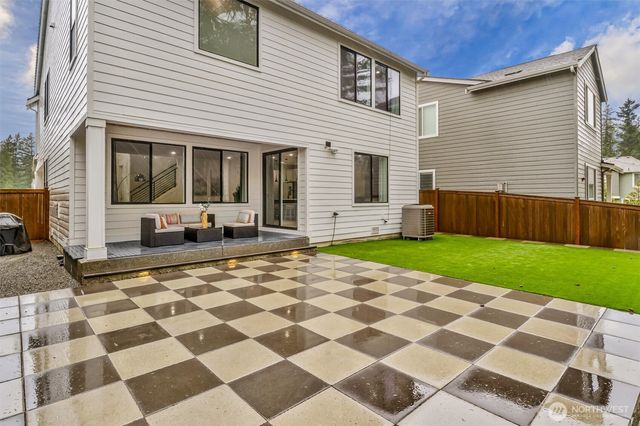 1760 246th Place NE, Sammamish, WA 98074