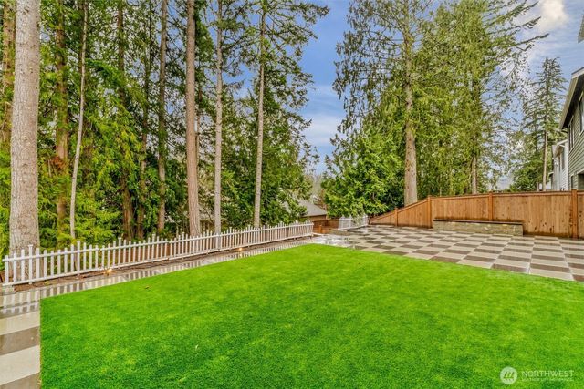 1760 246th Place NE, Sammamish, WA 98074