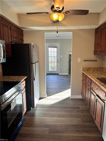 4825 Bay Winds CT, Virginia Beach, VA 23455