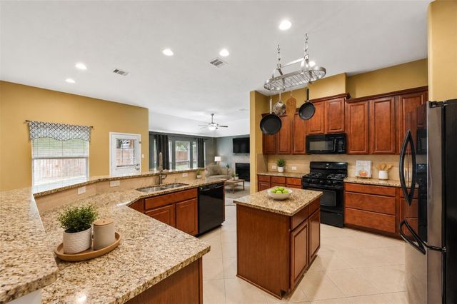 4902 Beech Fern Drive, Richmond, TX 77407