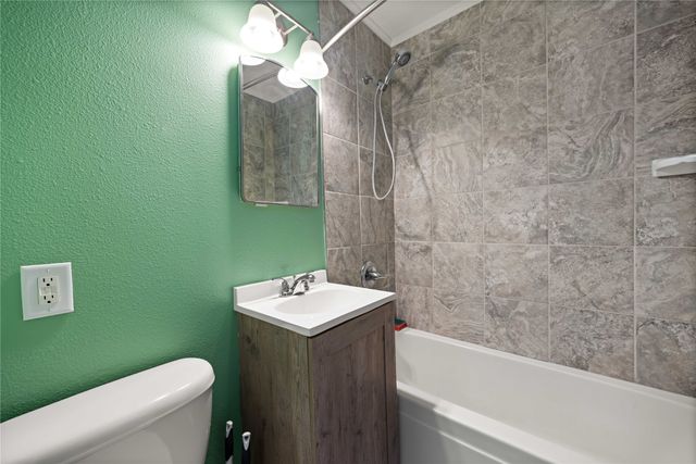 3906 53rd Street, Des Moines, IA 50310