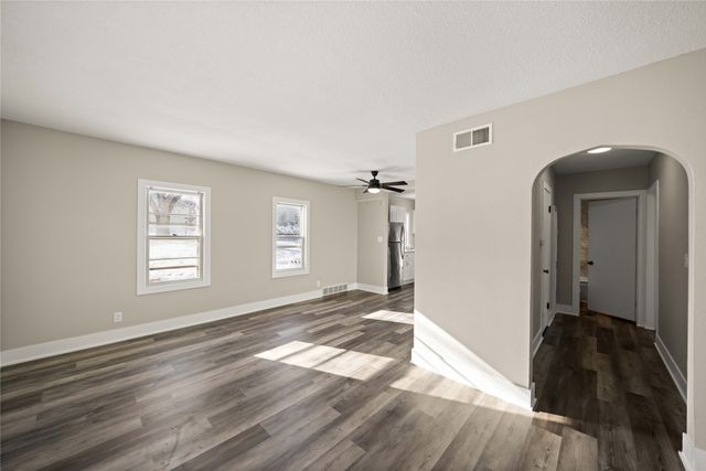 3906 53rd Street, Des Moines, IA 50310