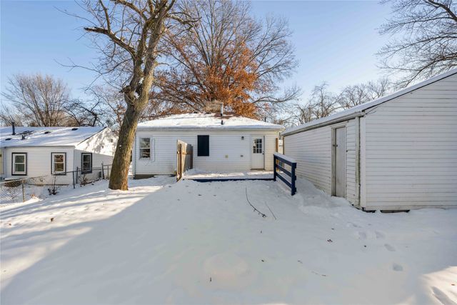 3906 53rd Street, Des Moines, IA 50310