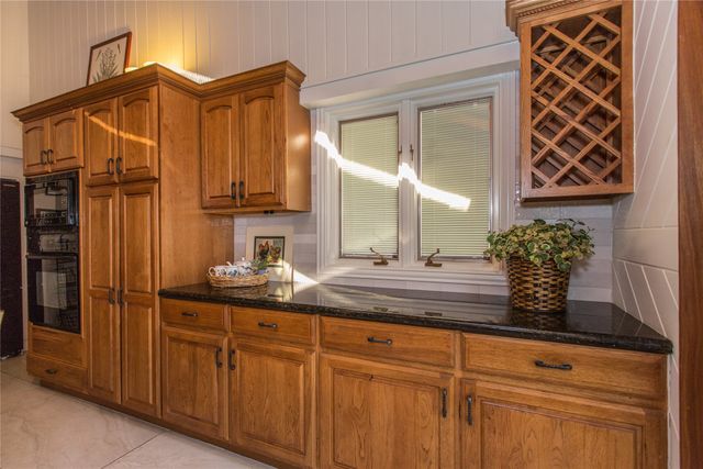 5805 Havenwood Court, Fort Worth, TX 76112