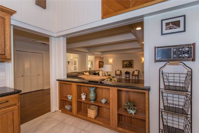 5805 Havenwood Court, Fort Worth, TX 76112