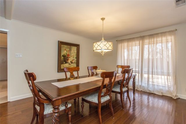 5805 Havenwood Court, Fort Worth, TX 76112