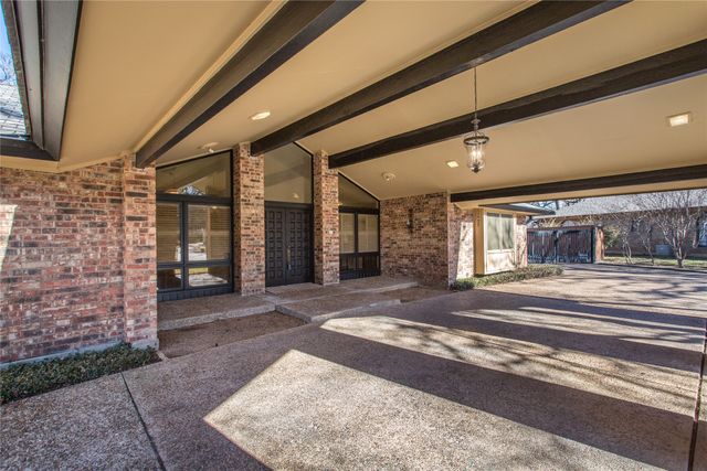 5805 Havenwood Court, Fort Worth, TX 76112