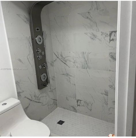 861 NE 1st Place, Hialeah, FL 33010