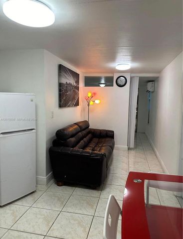 861 NE 1st Place, Hialeah, FL 33010