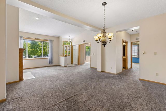 17607 38th Avenue N, Plymouth, MN 55446