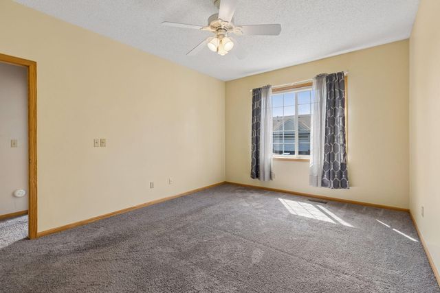 17607 38th Avenue N, Plymouth, MN 55446