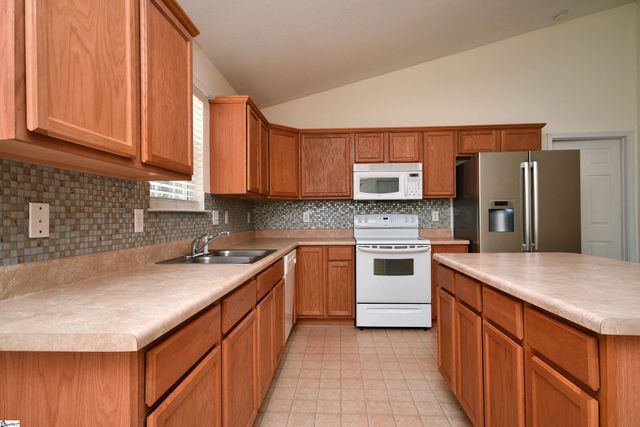 7 Birchbriar Way, Greenville, SC 29605