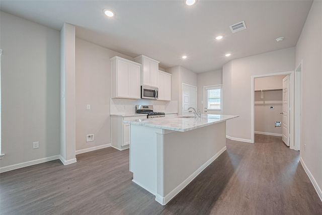 218 Emerald Thicket Lane, Huffman, TX 77336