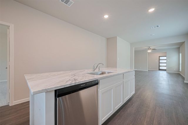 218 Emerald Thicket Lane, Huffman, TX 77336