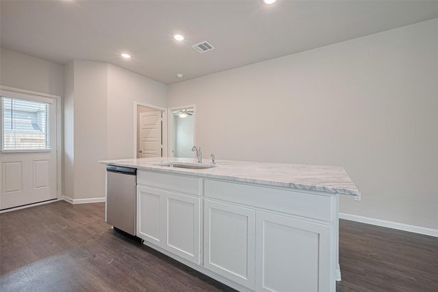 218 Emerald Thicket Lane, Huffman, TX 77336