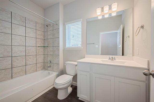 218 Emerald Thicket Lane, Huffman, TX 77336