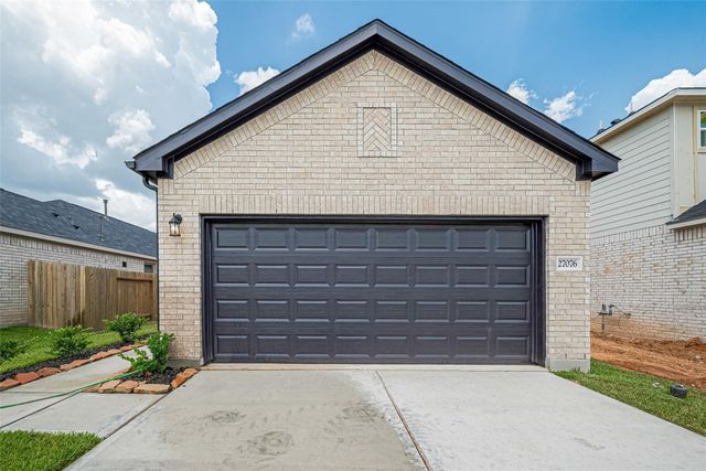 218 Emerald Thicket Lane, Huffman, TX 77336