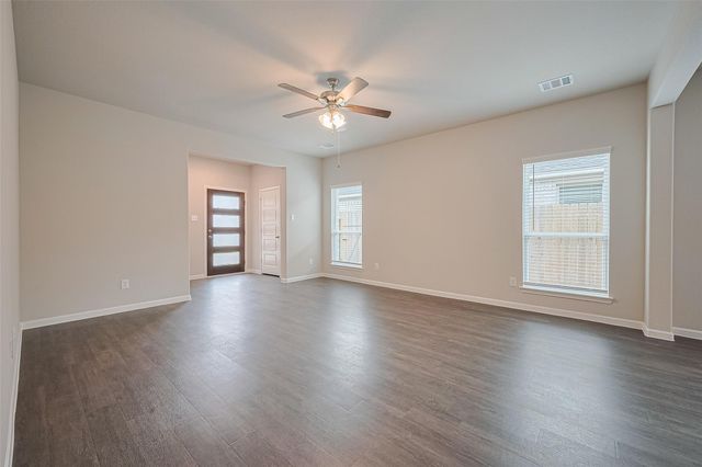 218 Emerald Thicket Lane, Huffman, TX 77336