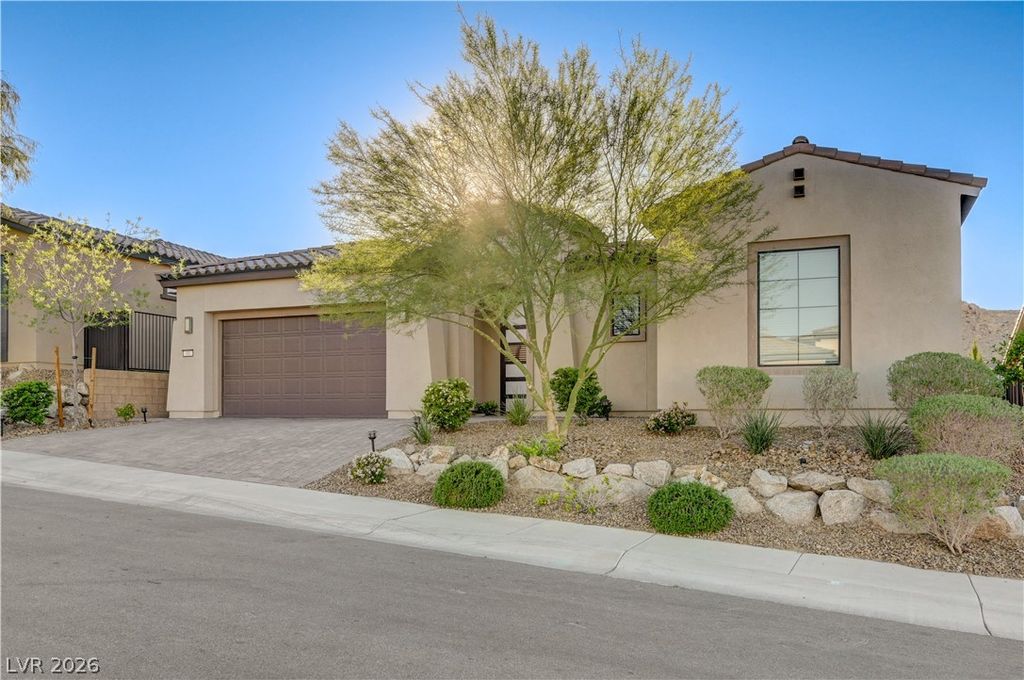 51 Thorn Creek Street, Henderson, NV 89011 — photo 2