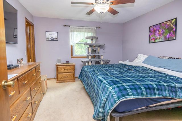4211 Wilshire Lane, Janesville, WI 53546