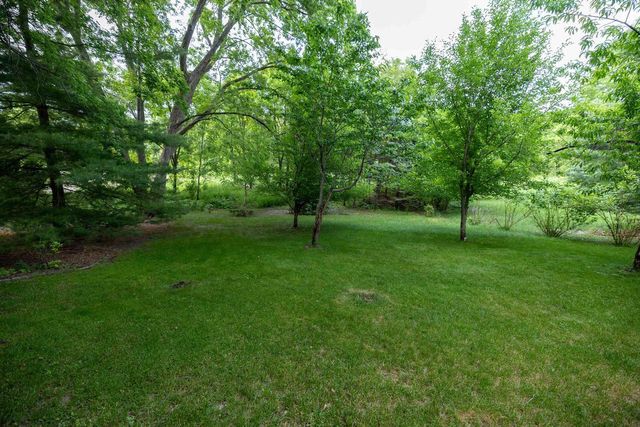 4211 Wilshire Lane, Janesville, WI 53546