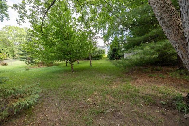 4211 Wilshire Lane, Janesville, WI 53546