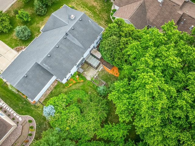 4211 Wilshire Lane, Janesville, WI 53546