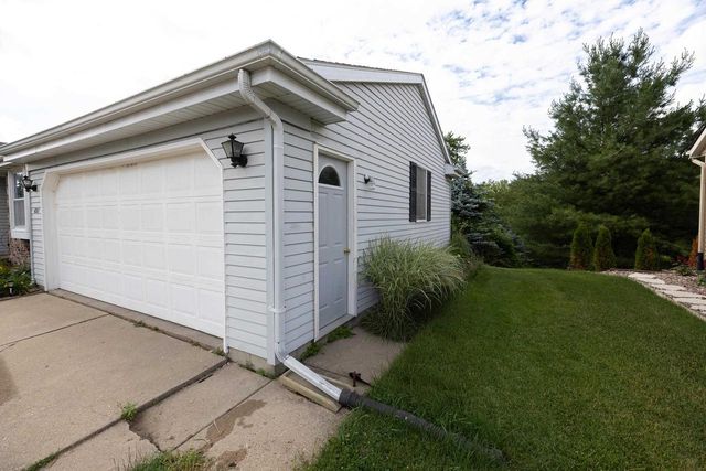 4211 Wilshire Lane, Janesville, WI 53546