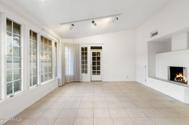 2501 E MONTEBELLO Avenue, Phoenix, AZ 85016