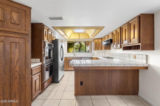 2501 E MONTEBELLO Avenue, Phoenix, AZ 85016