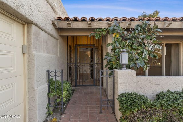 2501 E MONTEBELLO Avenue, Phoenix, AZ 85016