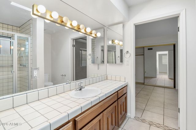 2501 E MONTEBELLO Avenue, Phoenix, AZ 85016