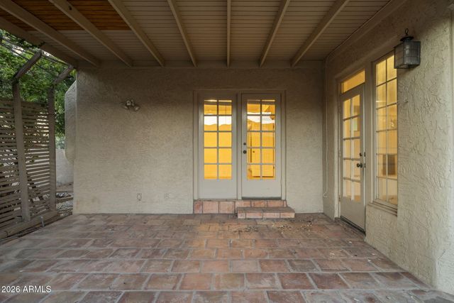 2501 E MONTEBELLO Avenue, Phoenix, AZ 85016