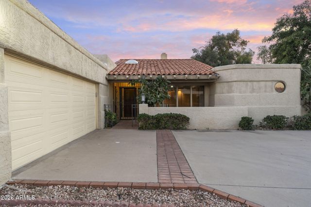 2501 E MONTEBELLO Avenue, Phoenix, AZ 85016