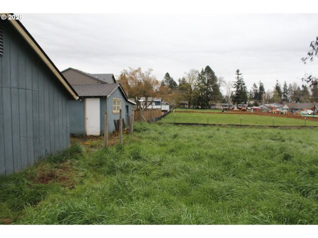 152 RANDALL St, Oregon City, OR 97045