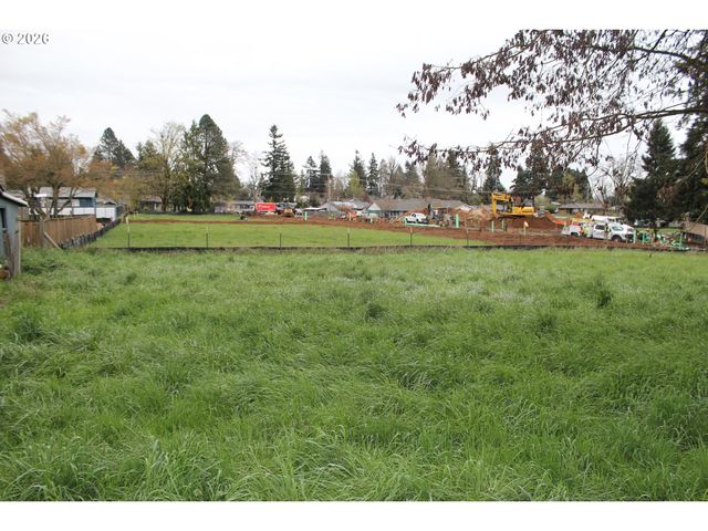 152 RANDALL St, Oregon City, OR 97045