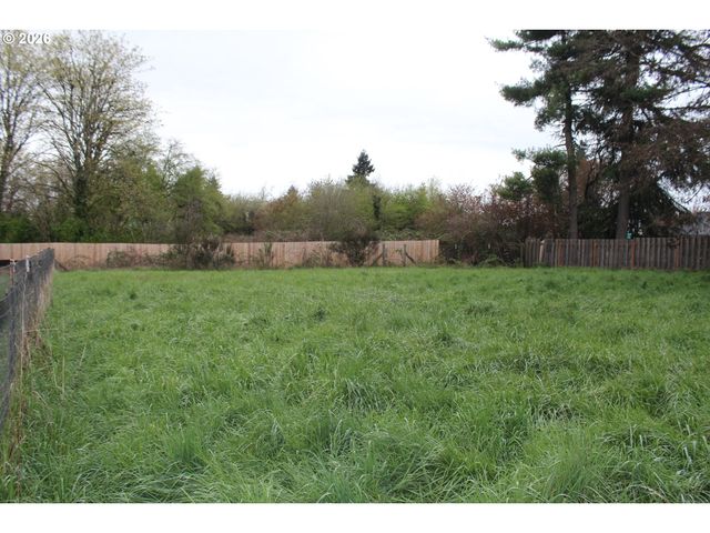 152 RANDALL St, Oregon City, OR 97045