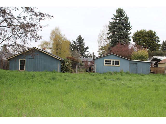 152 RANDALL St, Oregon City, OR 97045