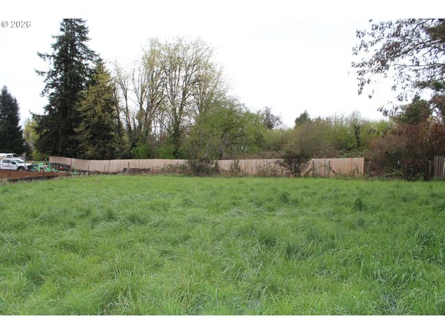 152 RANDALL St, Oregon City, OR 97045