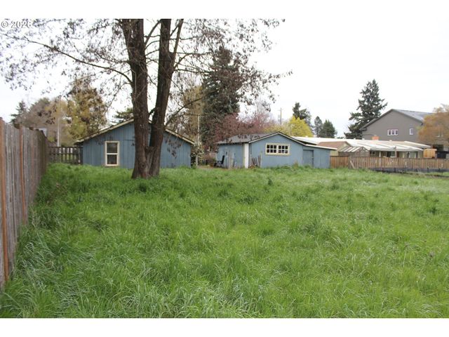 152 RANDALL St, Oregon City, OR 97045