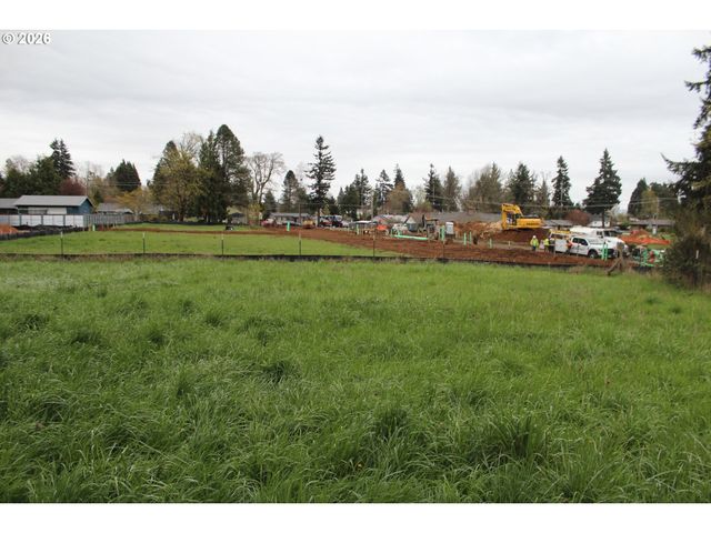 152 RANDALL St, Oregon City, OR 97045