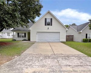 815 Nighthawk Place, Fayetteville, NC 28314