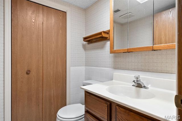 9263 Cinnabar Drive, St Louis, MO 63126