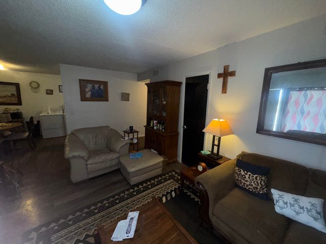 101 Pecos Place, Plainview, TX 79072