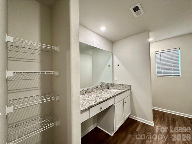 8128 Derby Woods Lane, Charlotte, NC 28214