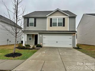 8128 Derby Woods Lane, Charlotte, NC 28214